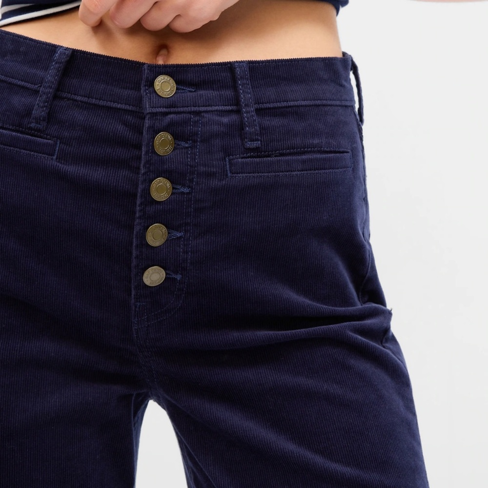 NWOT- Gap High Stride Wide Leg Corduroy Pant
